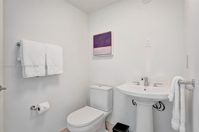 Building Photo - 4401 Collins Ave