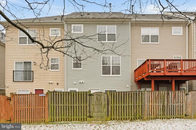 Building Photo - 108 Moore Dr