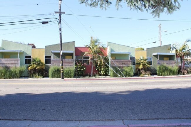 Building Photo - 5921 Central Ave