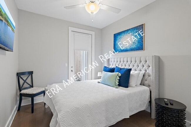 Building Photo - 4923 E County Hwy 30A