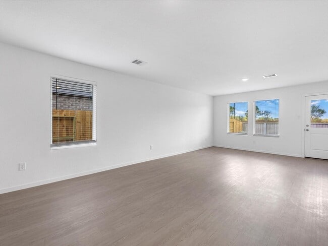 Building Photo - 28727 Texas Plns Dr