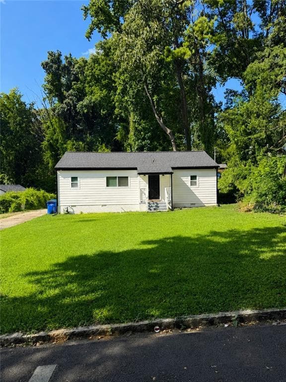 Building Photo - 2026 Lisbon Dr SW
