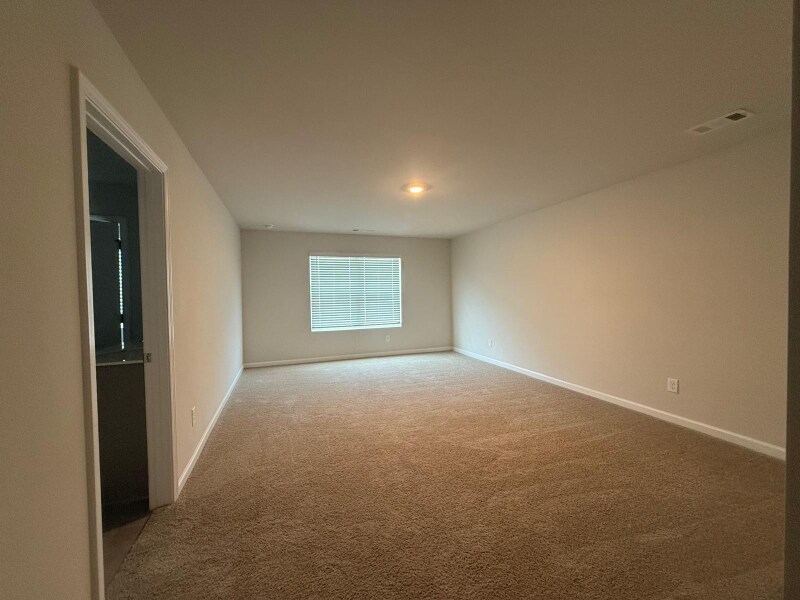 Building Photo - 5135 Tulip Sq