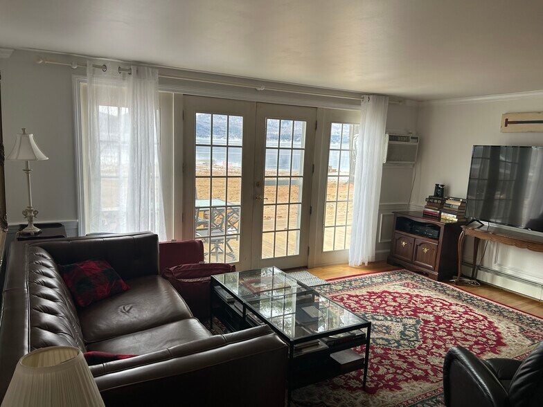 Building Photo - 1315 Mayhew Tpke