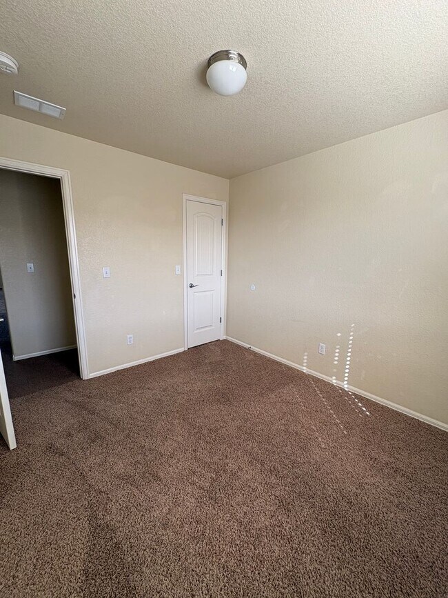 Building Photo - 3 Bedroom 2.5 Bath Townhome  with AC in Lorson Ranch