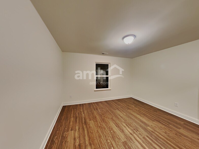 Building Photo - 152 Rivulet Dr