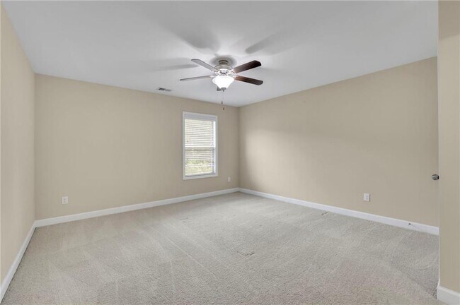Building Photo - 4425 Holton Ave