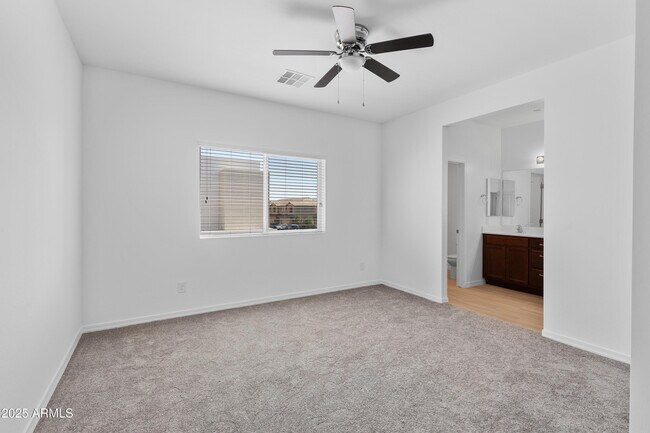 Building Photo - 15636 N 29th St