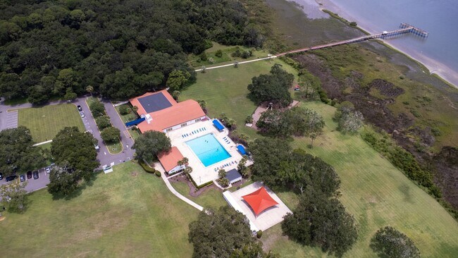 Building Photo - Comfortable Condo Living in St. Augustine Shores