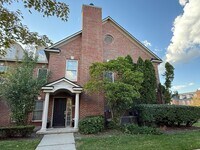 Building Photo - 5705 Hampshire Ln