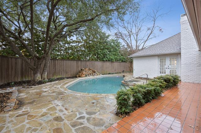Building Photo - 6260 Emeraldwood Pl