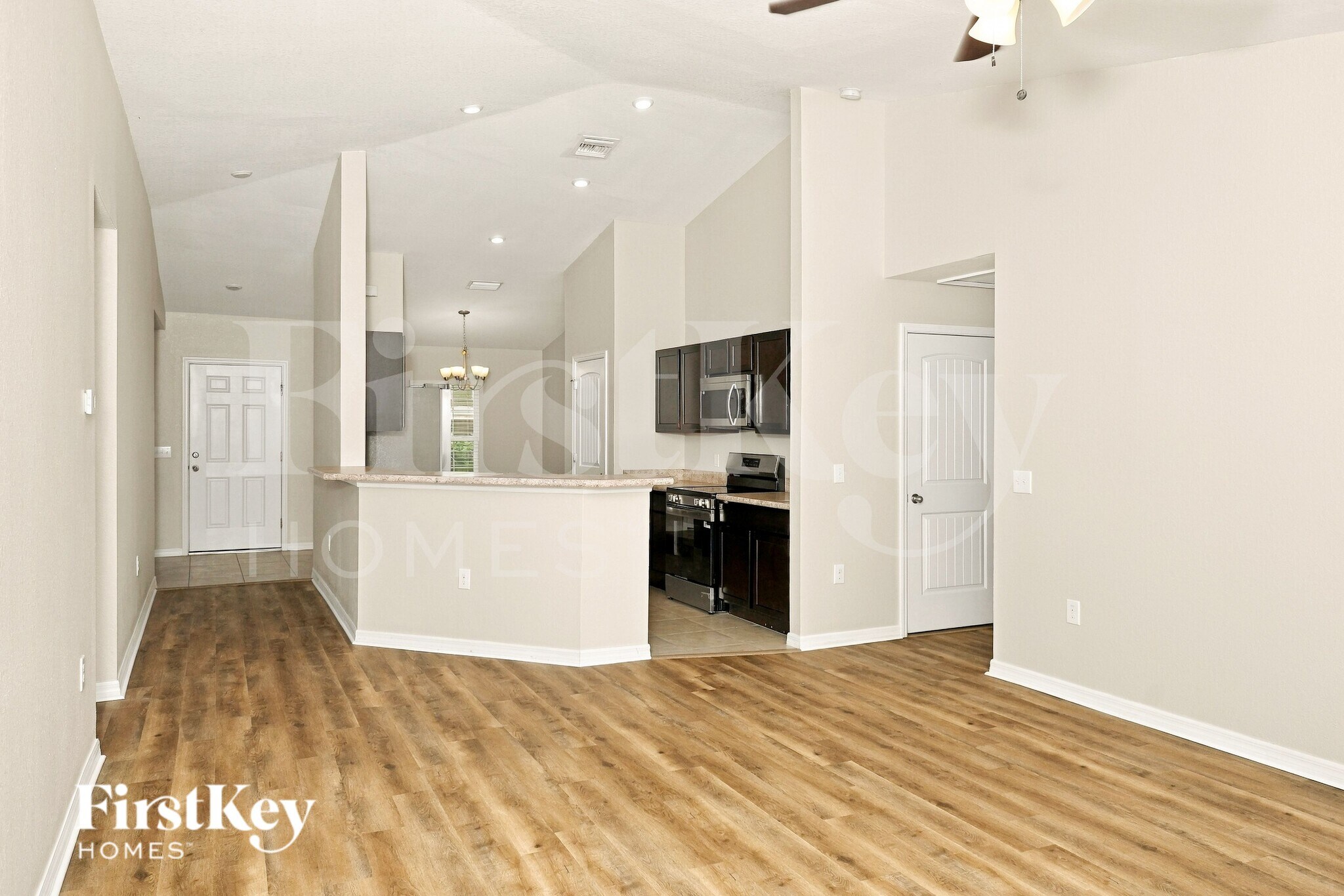 Building Photo - 4611 Belladonna Ave