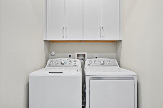 Building Photo - 7114 Edison Pl