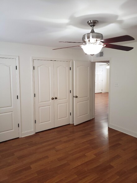 Building Photo - 1616 Hickory Ave