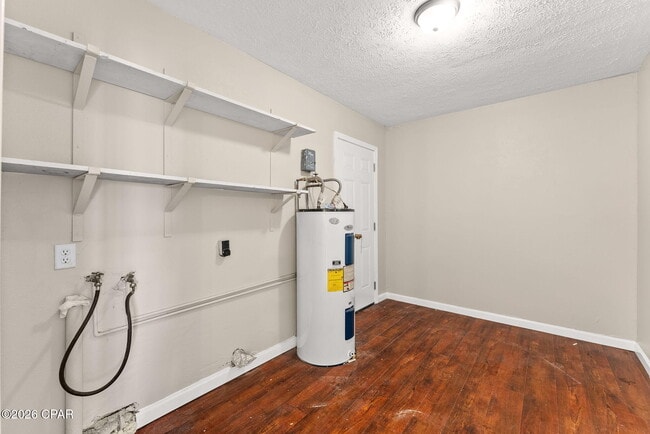 Building Photo - 2004 Greenbriar Blvd