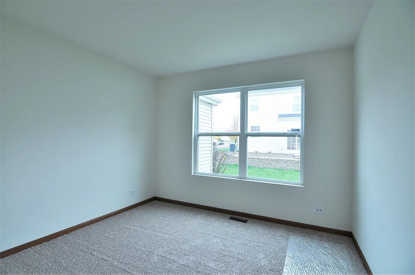 Building Photo - 1645 Prairieview Blvd