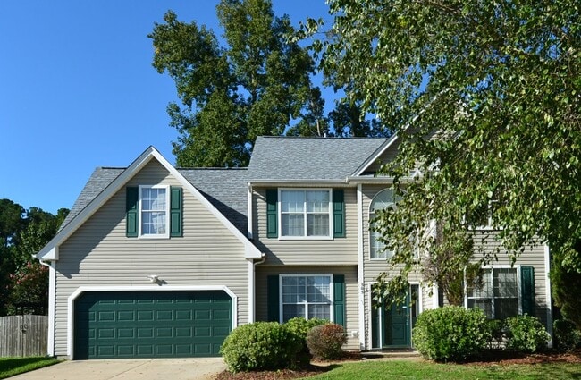 Building Photo - Lakefront home in Grassfield School District