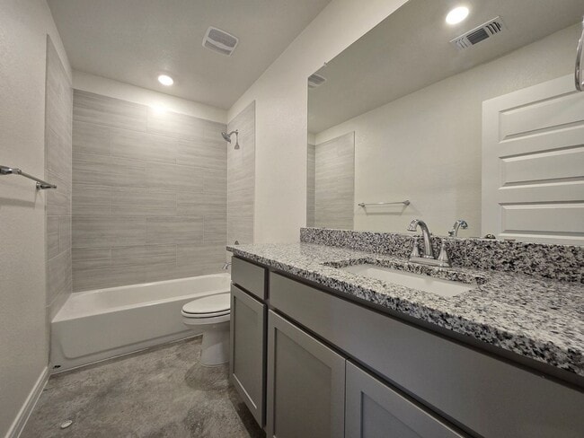 Building Photo - 807 Wax Myrtle Ct