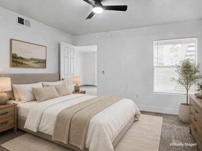 Building Photo - SPACIOUS 3BED/2BATH CONDO * FIRST FLOOR UNIT