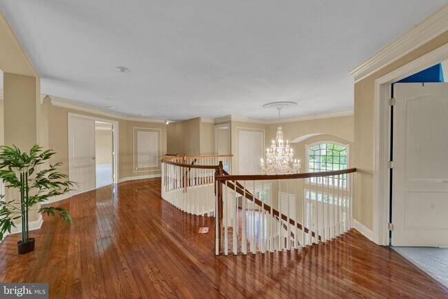 Building Photo - 19 Meadowlark Dr