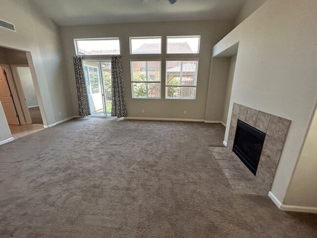 Building Photo - Avalon Gated Community