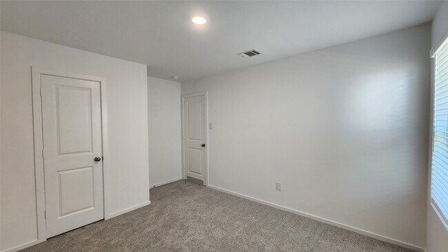Building Photo - 3045 Dawn Sound Drive