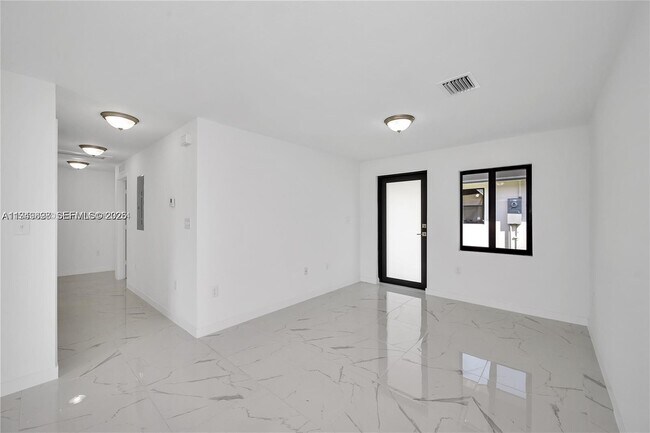 Building Photo - 673 NW 14th St