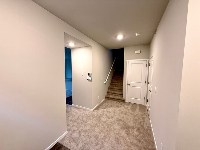 Building Photo - 4 BE/2.5 BA | Charming New Home at Bremerton