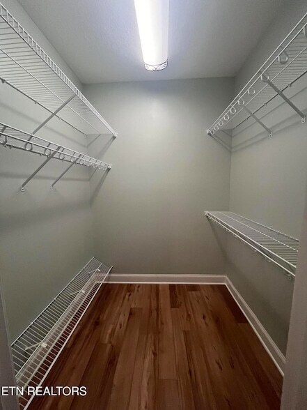Building Photo - 5408 Oak Harbor Ln