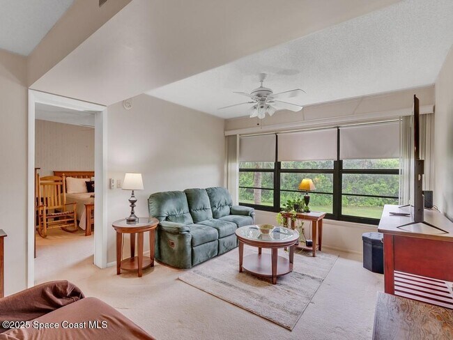 Building Photo - 27 Plantation Dr