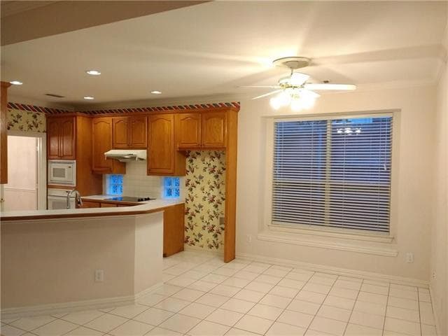 Building Photo - 609 Sunningdale