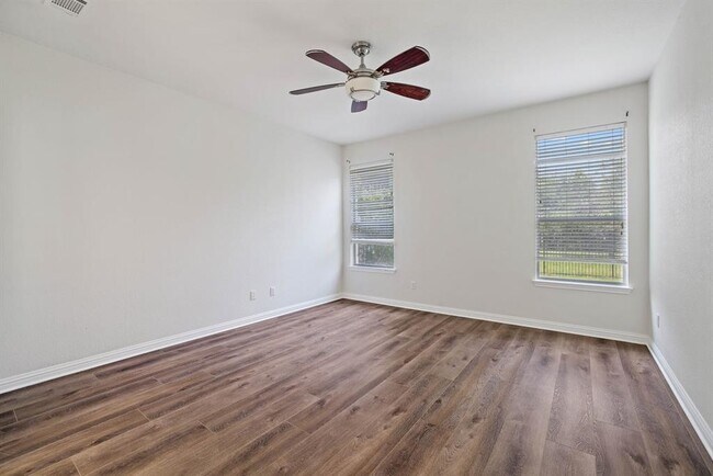 Building Photo - 3800 Juniper Hills St