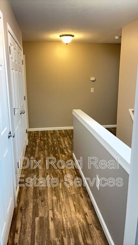 Building Photo - 244 Timber Hill Dr