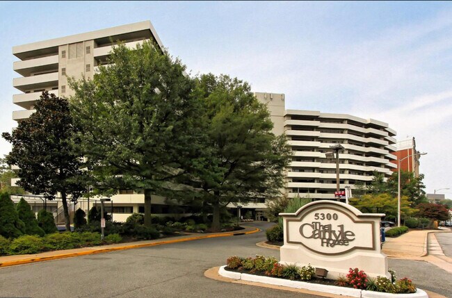 Primary Photo - 5300 Columbia Pike