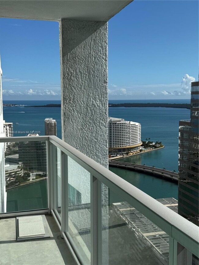 Building Photo - 500 Brickell Ave