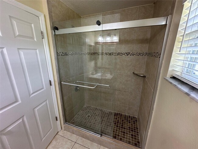 Building Photo - 5313 Sunset Canyon Dr