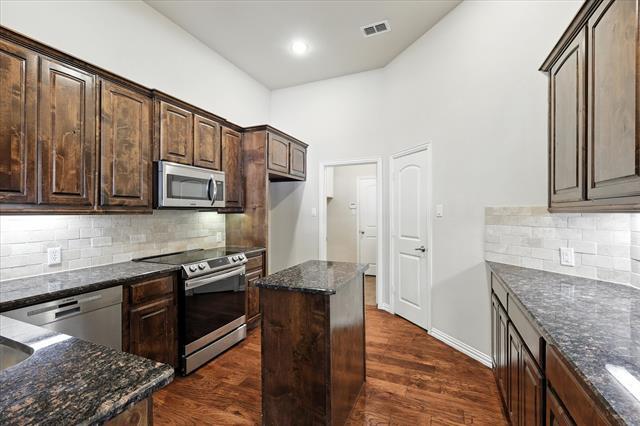 Building Photo - 1911 Osprey Ln