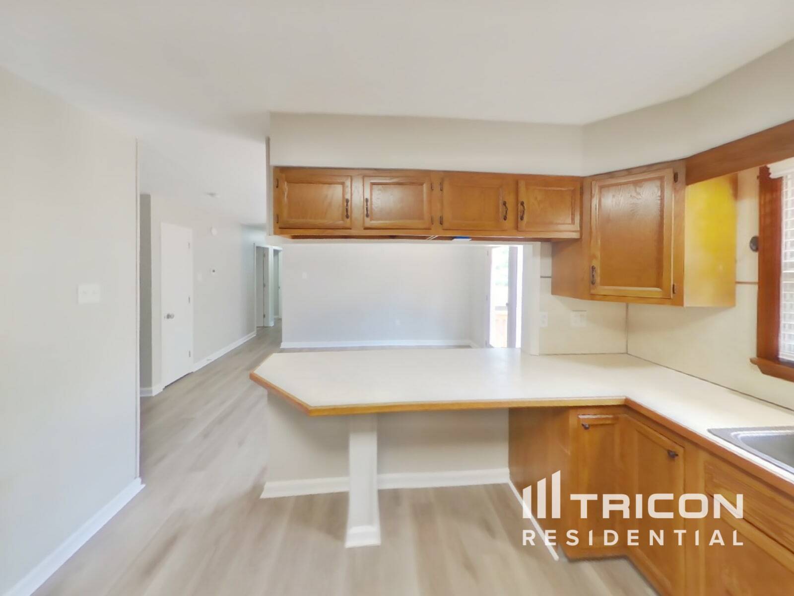 Building Photo - 402 Vixen Pl