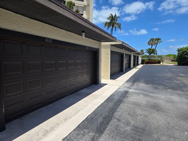 Building Photo - 2400 S Ocean Dr