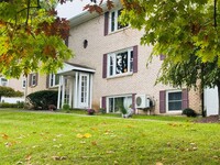 Building Photo - 300 Rano Blvd