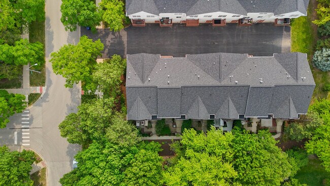 Building Photo - 2634 Blakely Ln