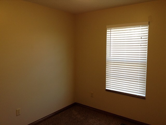Building Photo - 2479 Camellia Ct
