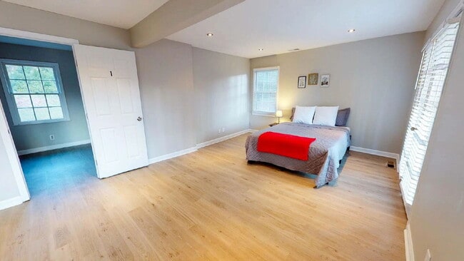 Building Photo - THE UNION GROVE | Gorgeous renovated home in Lithonia featuring large common areas, a spacious ki...
