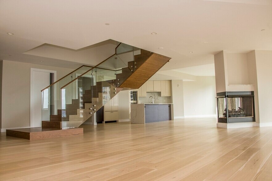 Building Photo - 110 Broad St