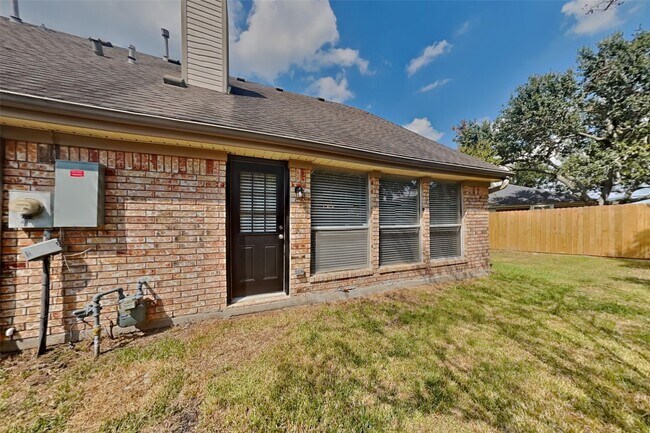 Building Photo - 2511 Pecan Grove Ct