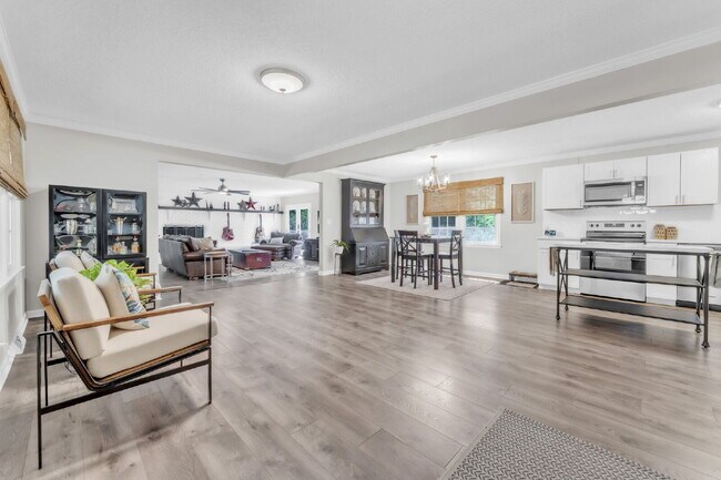 Building Photo - Renovated 3 Bed / 1.5 Bath Home with Open Floor Plan & Two Spacious Living Areas $1,975/mo rent