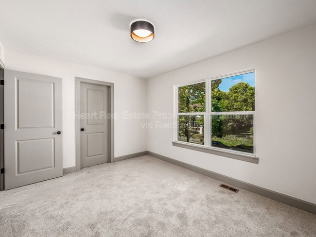 Building Photo - 130 N Guilford Ave