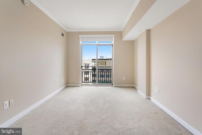 Building Photo - 155 Potomac Passage