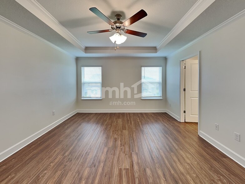 Building Photo - 4994 Twin River Dr