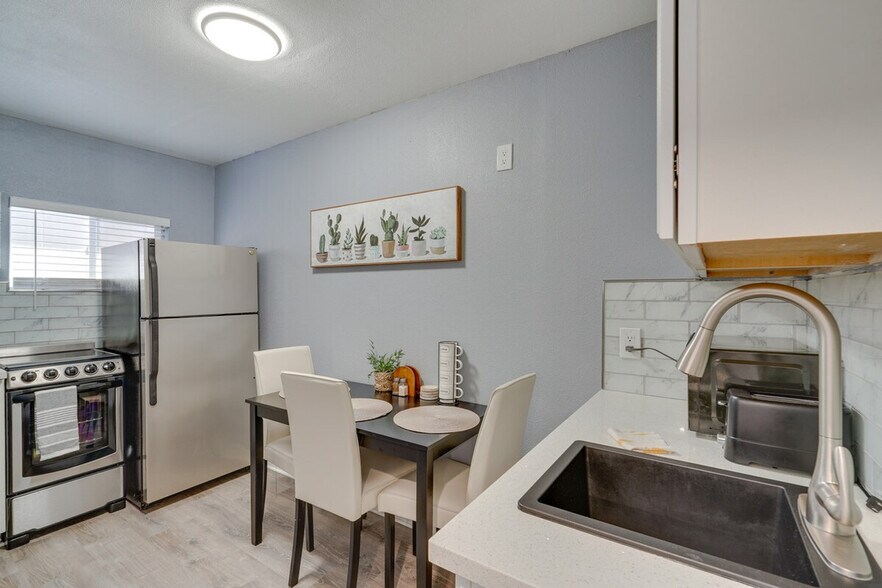 Building Photo - 1519 171st Ave